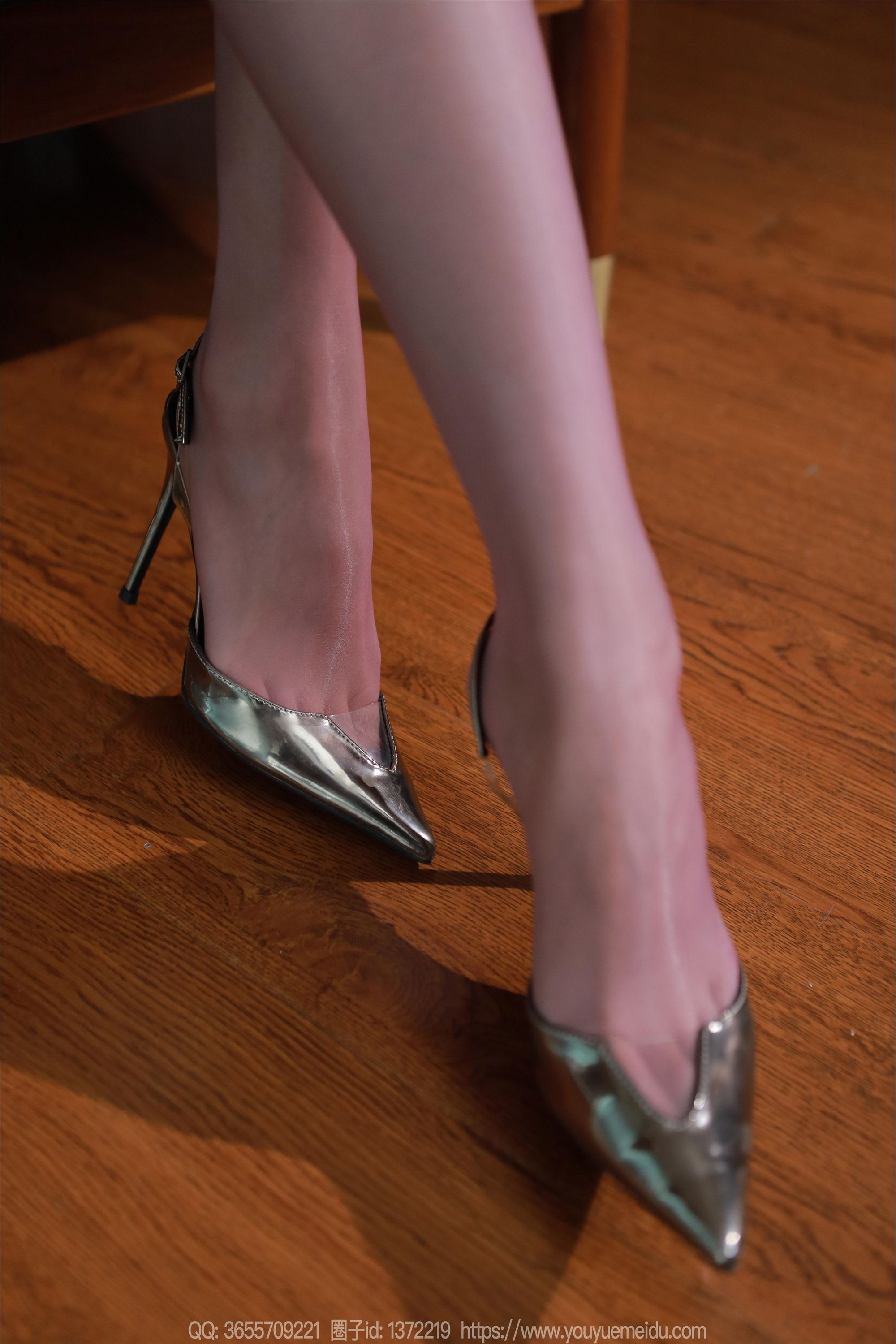 IESS异思趣向  2024.07.18 丝享家 1797 小九《闪亮的红》